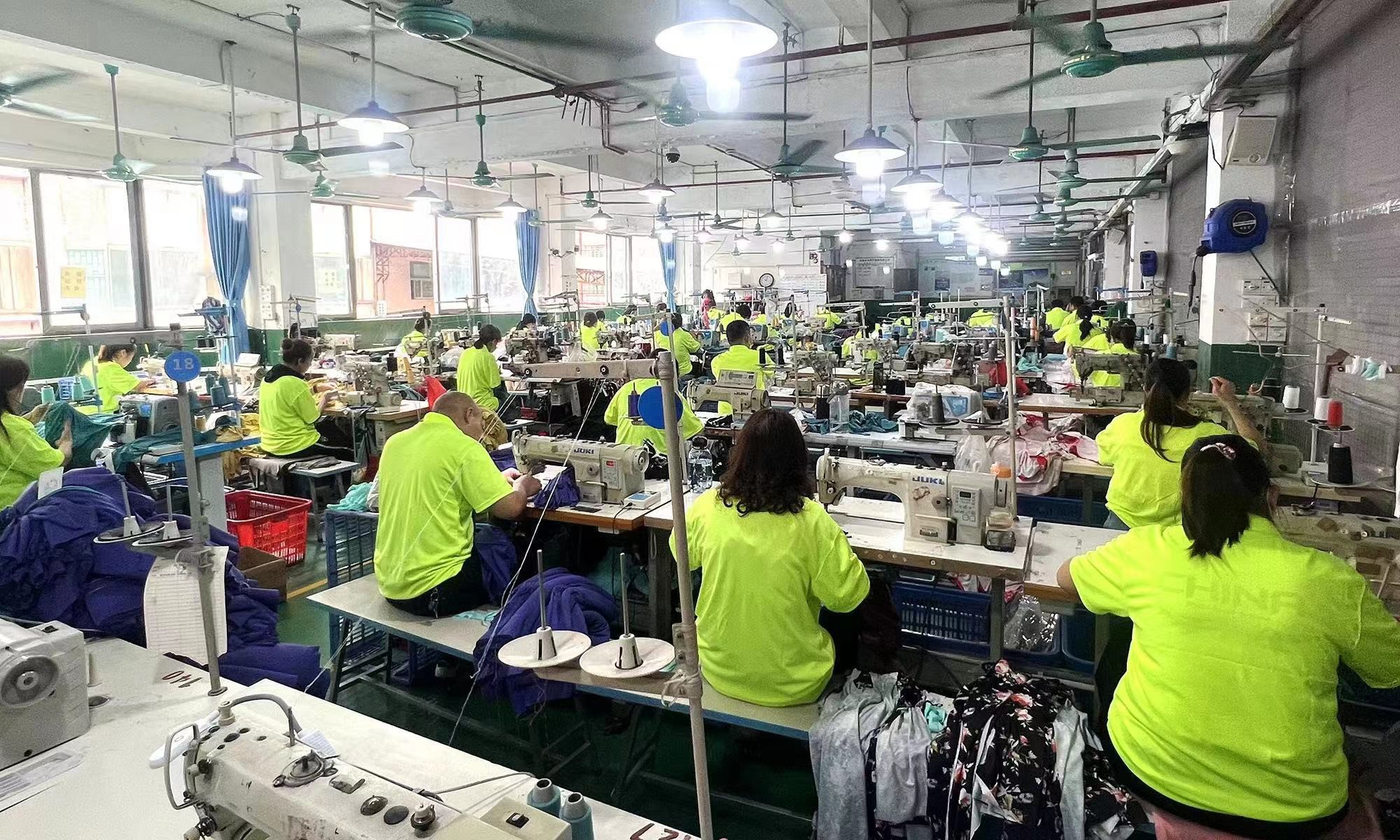 Guangzhou Vinas clothing technology Co., LTD lini produksi pabrik