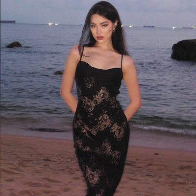 Pakaian Slip Musim Panas seksi Dengan Camisole tak tertahankan Lihat Melalui Rok Panjang