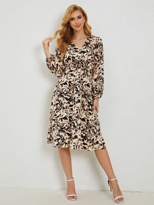 Fitted Floral Print Frock Wanita V Neck Floral Dress Lampu Lengan A Garis Rok