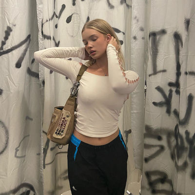 T-shirt ketat seksi sisi wanita garis langsing jalanan T-shirt berlengan panjang