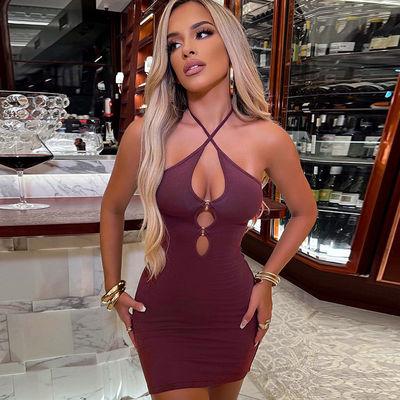Hottie Halter leher terbuka kembali gaun ransel punggung potongan pantat Halter gaun