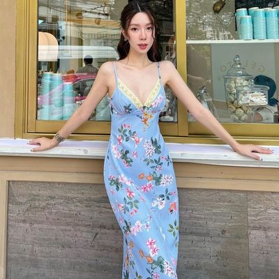 Musim panas mode baru cetak seksi tanpa punggung renda halter gaun