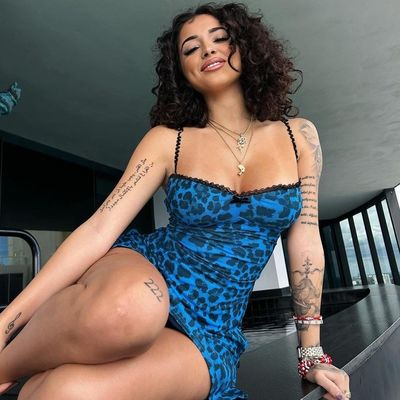 Musim panas fashion baru cetakan sisi celah pakaian renda custom halter