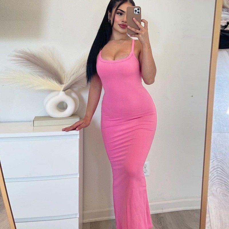 Musim semi musim panas fashion baru seksi tanpa punggung langsing warna padat Halter gaun dapat disesuaikan dalam warna apa pun